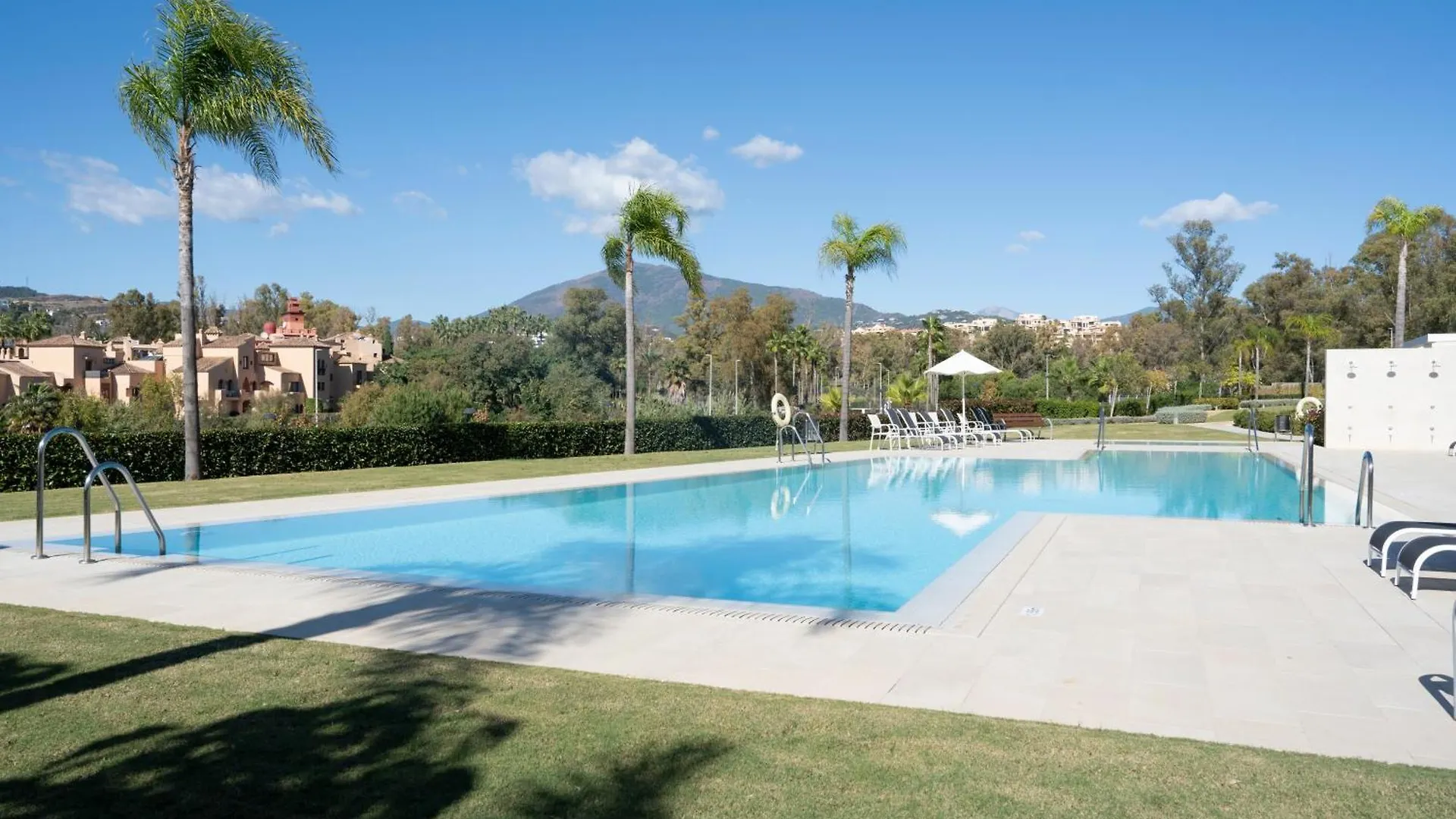 Apartment Modern Penthouse Cataleya, Estepona Spain