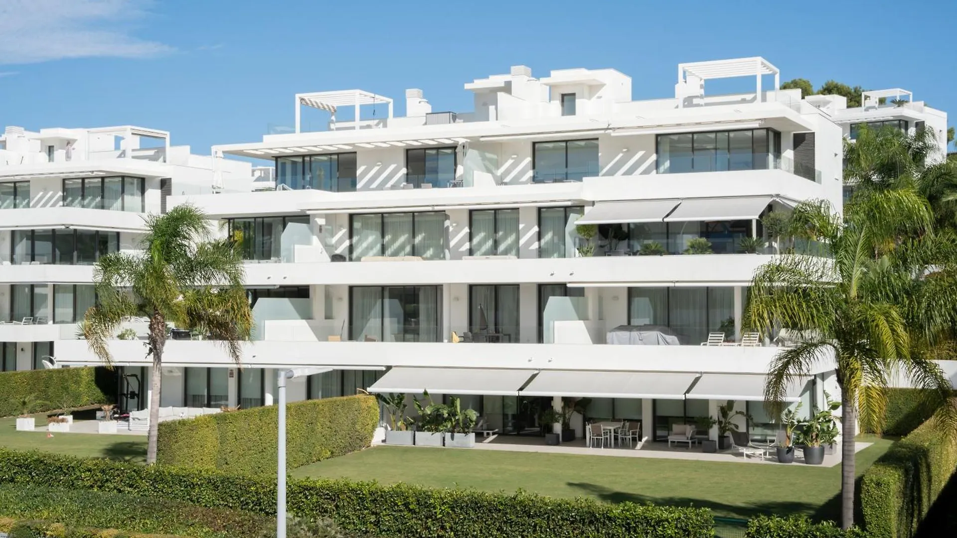 Modern Penthouse Cataleya, Estepona Spain
